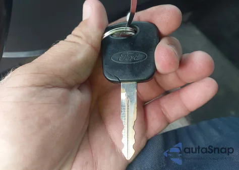 2001 Ford F150 Xl/Xlt from USA, damaged, VIN 1FTPF17L61NB13233